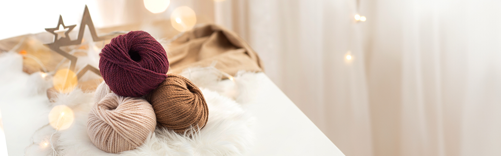 INNOVATIIVINEN, ERGONOMINEN – KORKEINTA LAATUA Lana Grossa -neulepuikot ja koukut